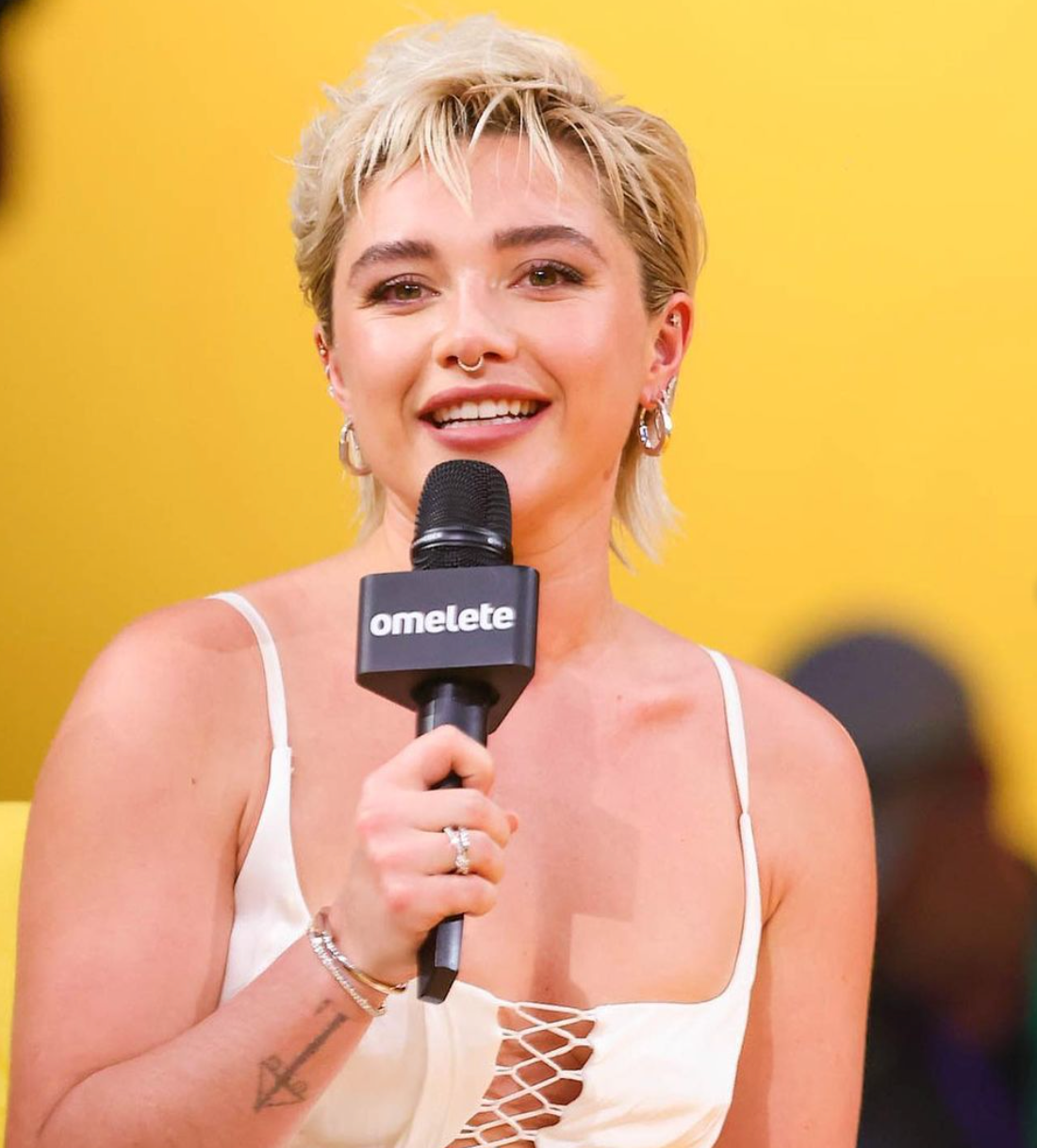 FLORENCE PUGH USA TIFFANY & CO. NA CCXP23 - imagem 3