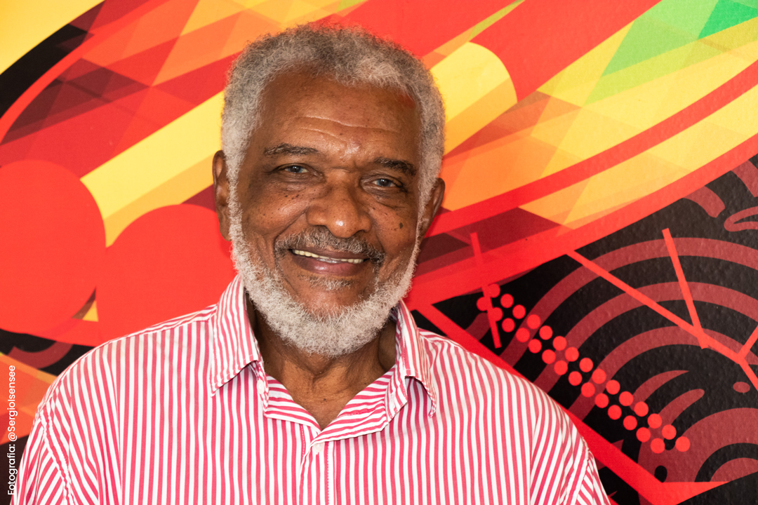 Nelson Rufino se apresentacom Roberta Sá e Teresa Cristinano Festival de Música daRádio Educadora FM