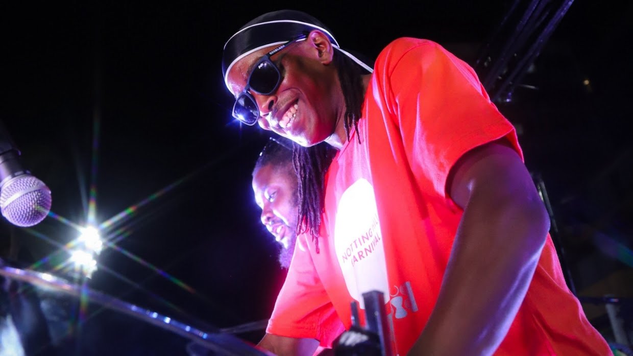 Carnaval de Notting Hill, de Londres, sobe no trio elétrico do AFROPUNK e anima multidão em Salvador; veja - imagem 2