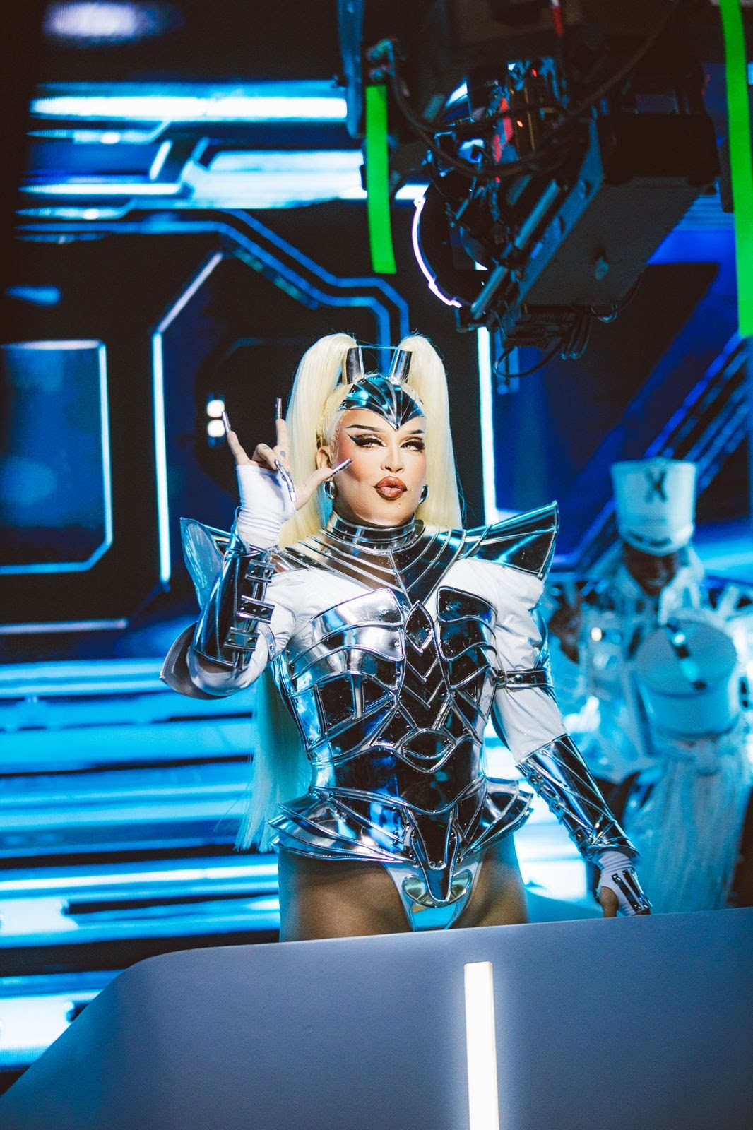 Gloria Groove presta homenagem à "Rainha dos Baixinhos" em clipe de "Modo Xuxa" que estreia amanhã (08)