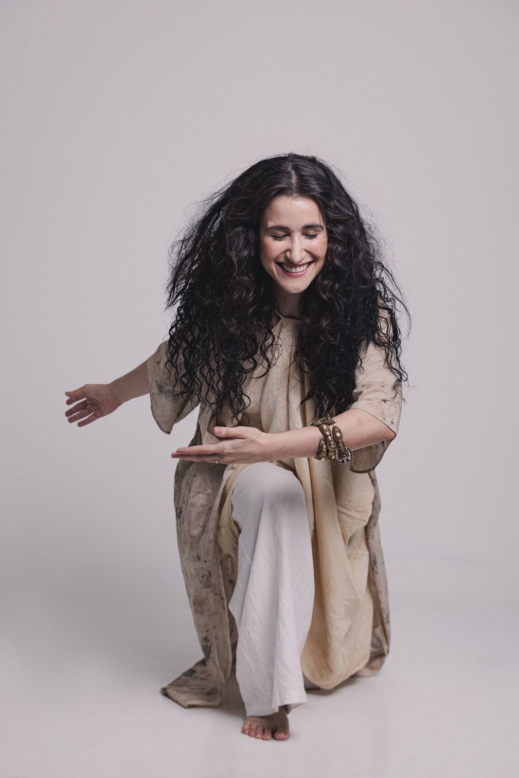 Malú Lomando reverencia Maria Bethânia em novo show com datas no Rio de Janeiro e São Paulo