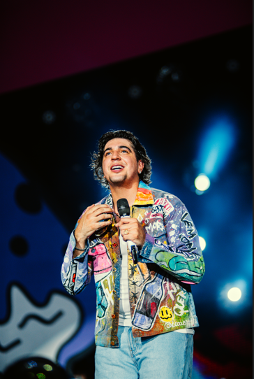 Nattan encanta seus fãs ao mostrar força da voz nas redes sociais