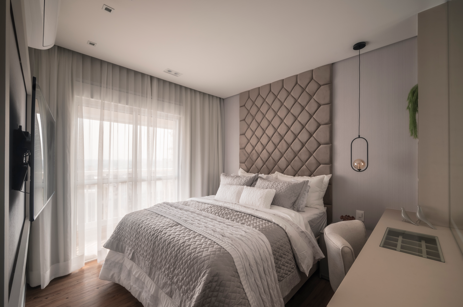 Base sóbria, destaques cromáticos e materiais nobres definem apartamento de 127 m2 - imagem 11