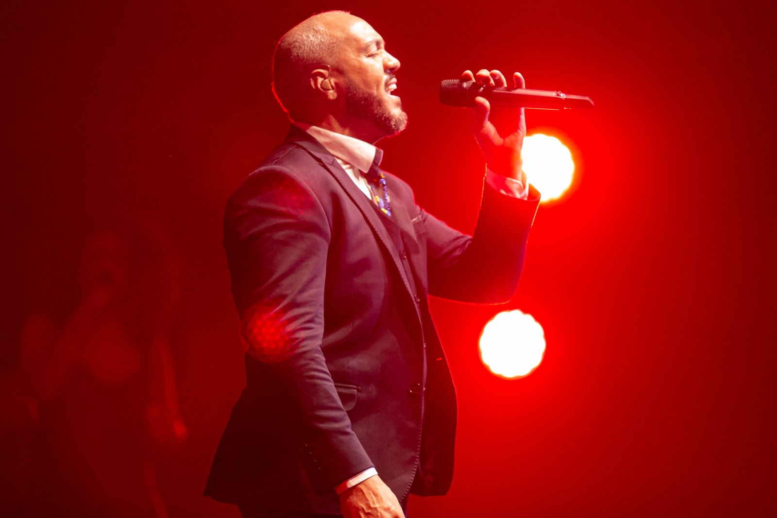 Belo se apresenta na Vibra São Paulo com o show “Belo In Concert - Especial Dia Dos Namorados” - imagem 4