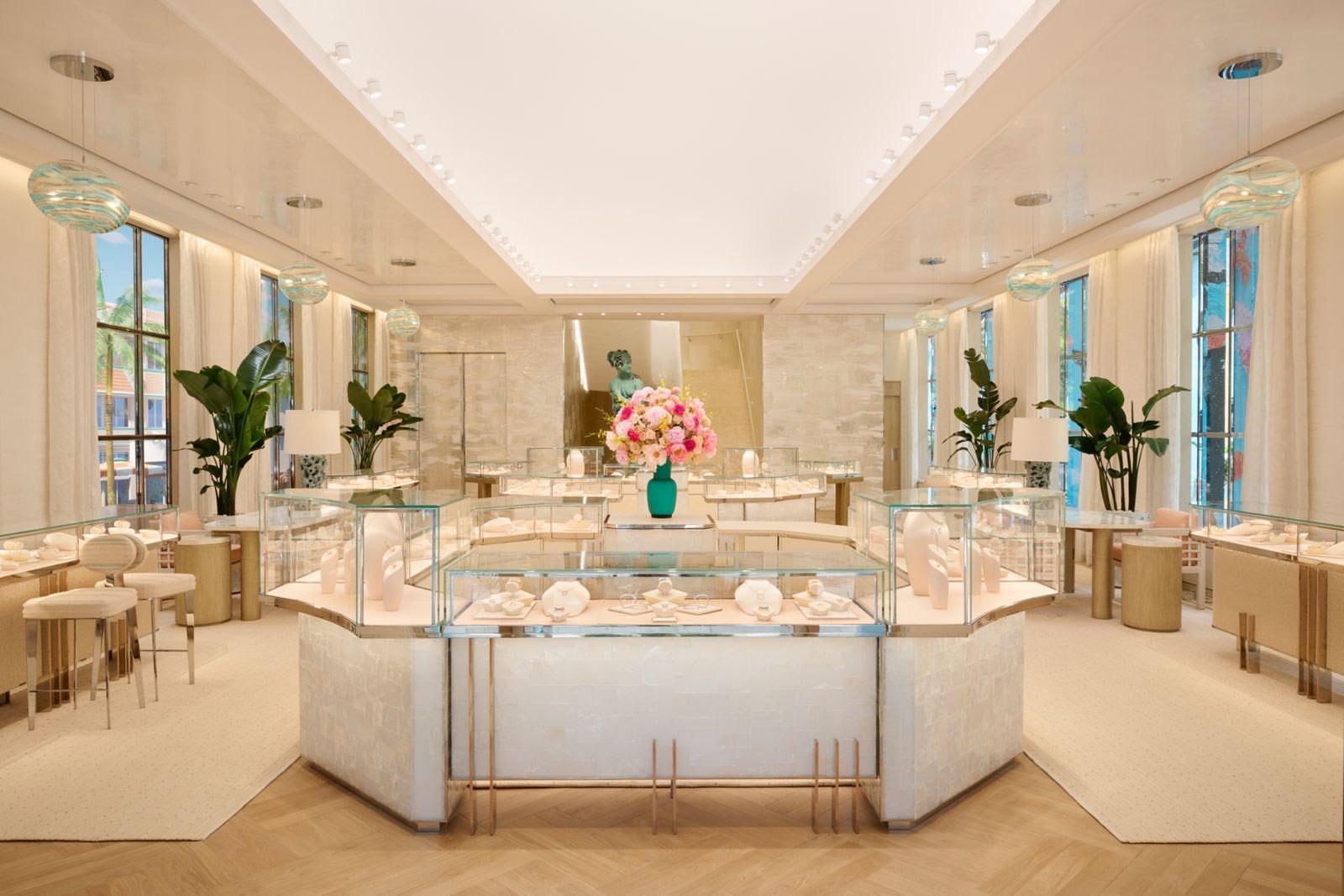 TIFFANY & CO. REVELA NOVA LOJA NO MIAMI DESIGN DISTRICT - imagem 5