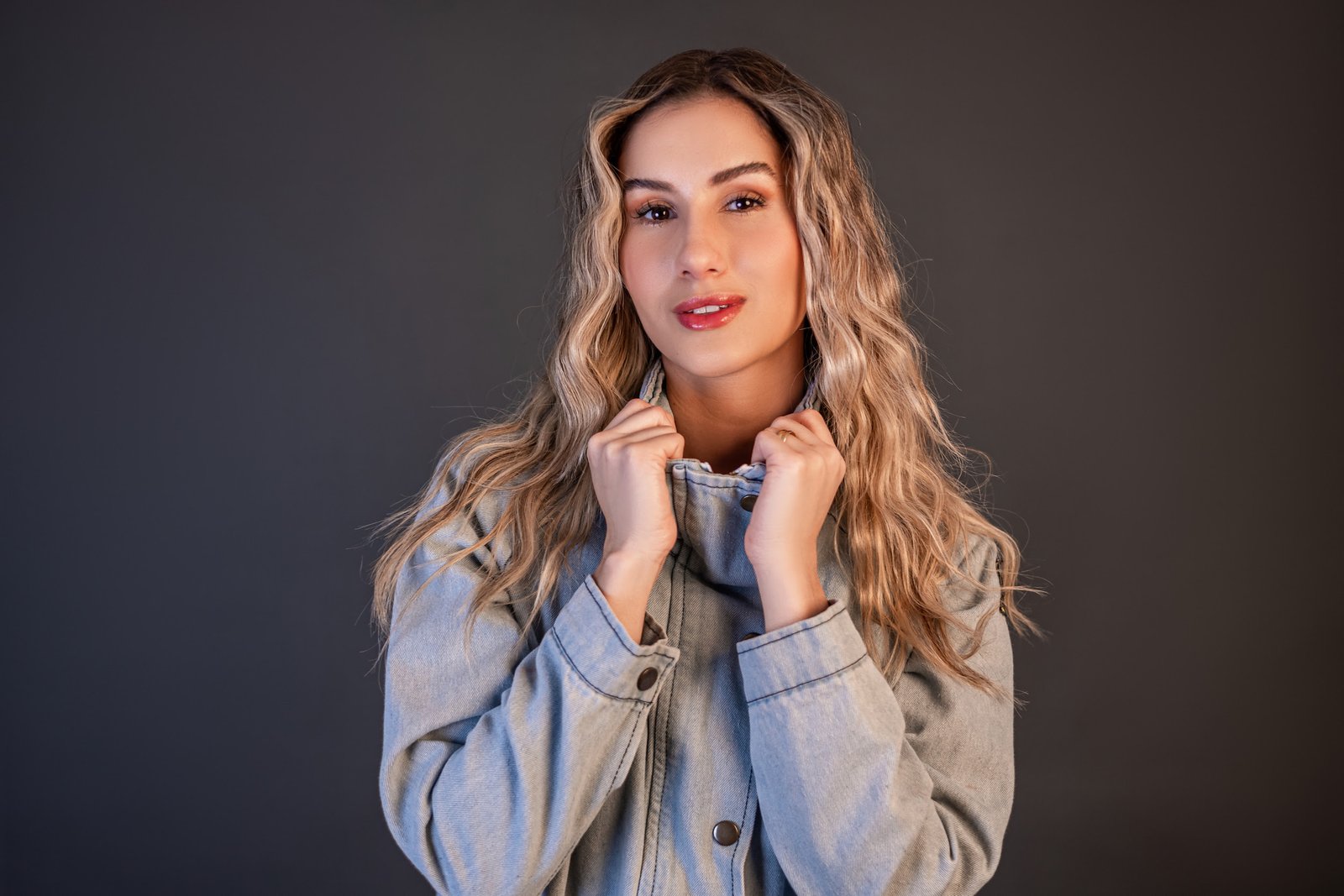 Trilha sonora de novela: Thiago Castelli lança “Cópia Nossa” com a participação de Larissa Amoreli - imagem 3