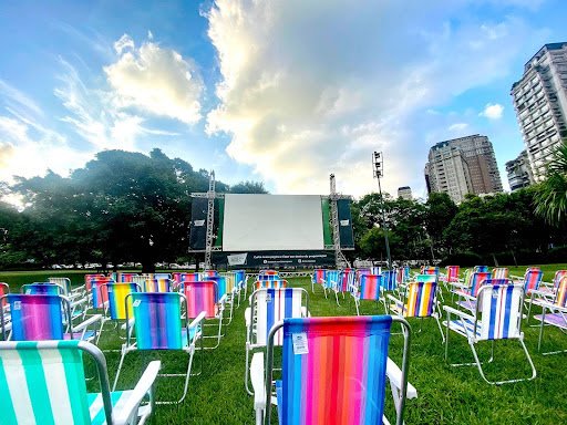 Iniciativa Cine na Praça divulga programação de agosto