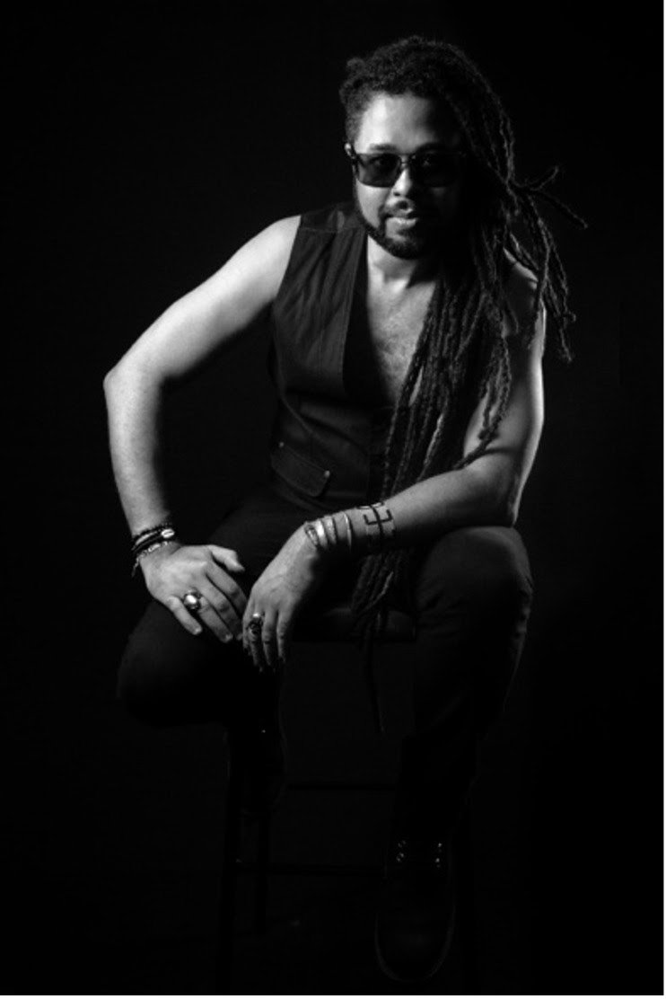 Edu Sattajah canta Bang!Zoom, uma homenagem a Bobby Mcferrin