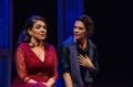 Helena Ranaldi e Martha Meola estrelam peça Por Trás das Flores, um mergulho poético na identidade e na - imagem 2