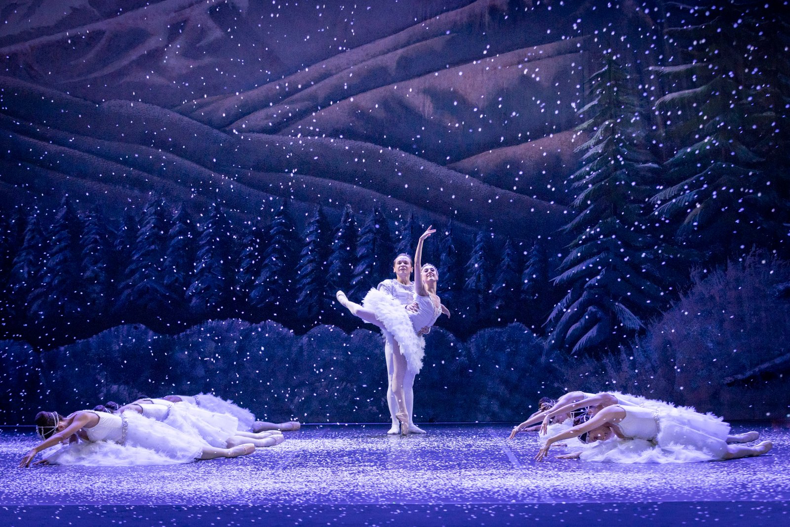 O Quebra-Nozes, de P.I.Tchaikovsky Ballet, Coro e Orquestra Sinfônica do Theatro Municipal do Rio de Janeiro - imagem 3