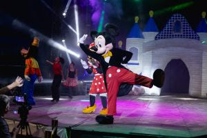 Happy Day Circus apresenta o espetáculo "Disney Magic Show" no feriado de carnaval em Santo André
